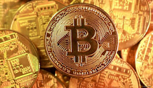 Bitcoin rallies, tops $70,000 as risk assets stabilize