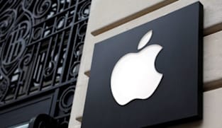 Apple plans to allow external voice-controlled AI chatbots in CarPlay, Bloomberg News reports